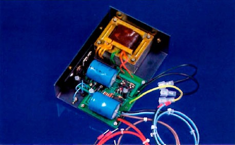 FUENTE DE ALIMENTACION LINEAL DE 30W, ACOPLABLE A AIM-65 FA-4